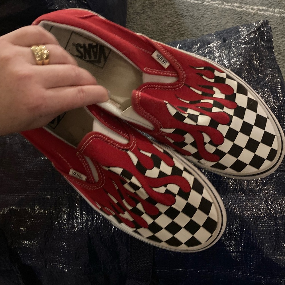 Great condition checkered flame/blood vans 11.5